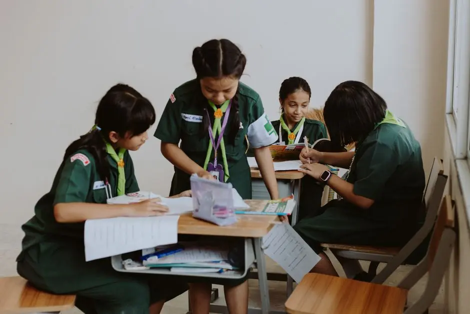 Bimbel Online vs Offline: Mana yang Lebih Efektif untuk Siswa di Daerah?
